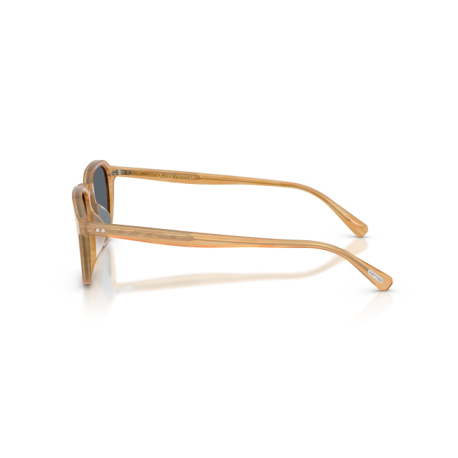 Oliver Peoples OV 5598SU EMRYN col. 1779/R5 è un occhiale da sole da donna in acetato arancio satinato arancio, dalla forma pillow e calibro 50.