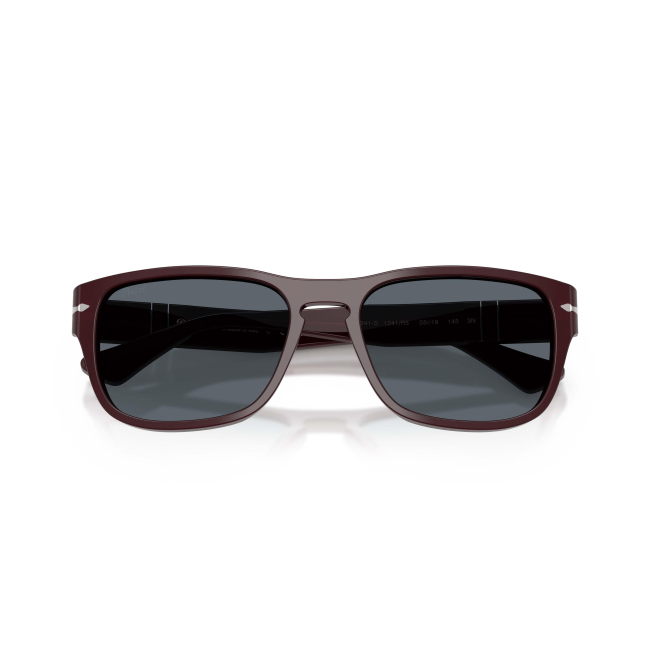 Persol PO 3341S Col.1241/R5 Cal.55: occhiale da sole, calibro 55, colore 1241/R5. Materiale/finitura celluloide bordeaux, colore principale bordeaux, lenti blu.