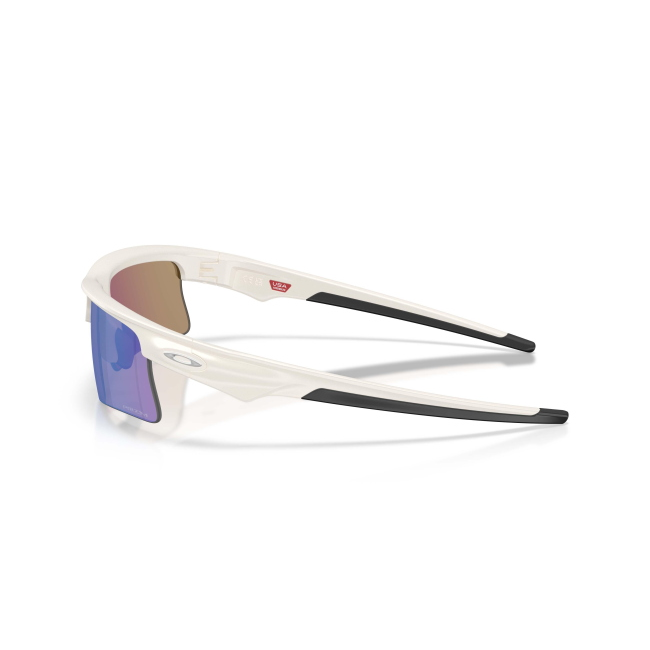 Oakley OO 9534 BISPHAERA SPEED col. 04 è un occhiale da sole in acetato bianco satinato e calibro 68.