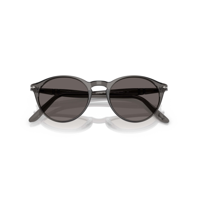 Persol PO 3092SM Col.1196/B1 Cal.50: occhiale da sole, calibro 50, colore 1196/B1. Materiale/finitura celluloide grigia trasparente, colore principale grigio, lenti grigio scuro.