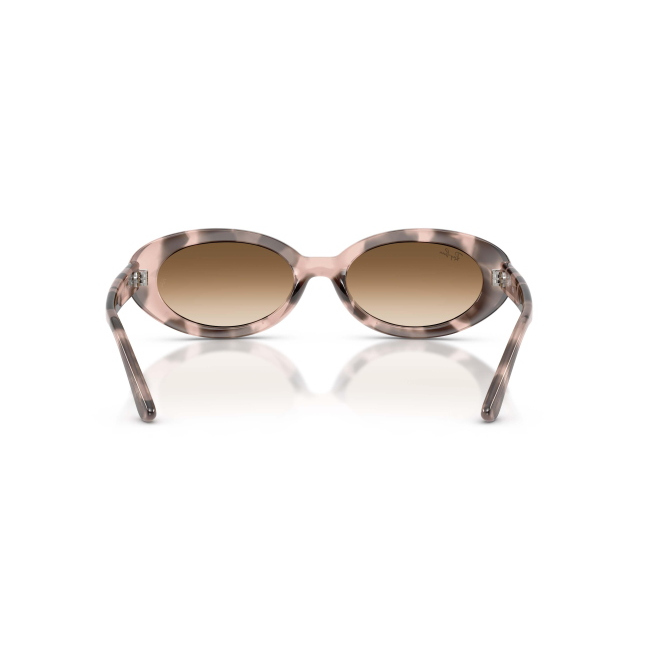 Ray-Ban RB 2223 col. 1449/51 è un occhiale da sole in acetato tartarugato rosa e calibro 54.