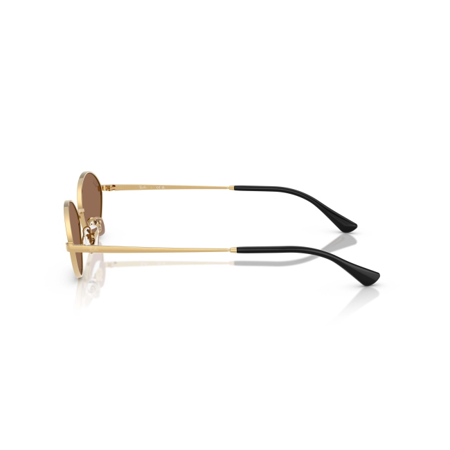 Ray-Ban RB 3757 KAI col. 001/73 è un occhiale da sole in metallo oro e calibro 56.