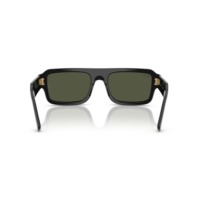 Ray-Ban RB 4454 FLACKO col. 6677/31 è un occhiale da sole in acetato nero lucido e calibro 56.