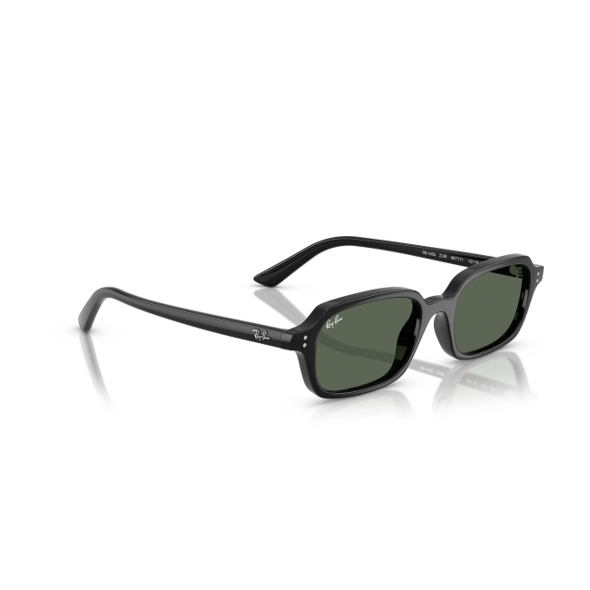Ray-Ban RB 4455 ZURI col. 6677/71 è un occhiale da sole in acetato nero lucido e calibro 52.