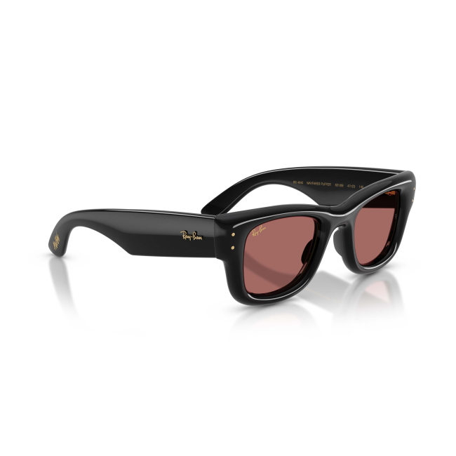 Ray-Ban RB 4940 WAYFARER PUFFER Col.601/69 Cal.50: occhiale da sole, calibro 50, colore 601/69. Materiale/finitura celluloide nero lucido, colore principale nero, lenti violetto scuro.