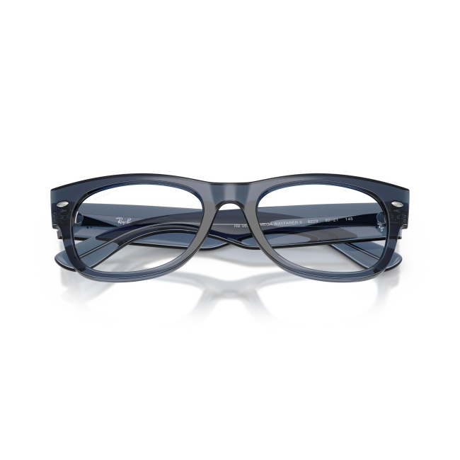 Ray-Ban RB 0832V MEGA WAYFARER II col. 8223 è un occhiale da sole in acetato blu trasparente e calibro 52.