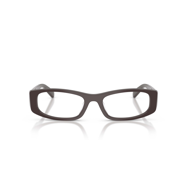 Vogue VO 5699U col. 3269 è una montatura da vista in acetato marrone moka e calibro 51.
