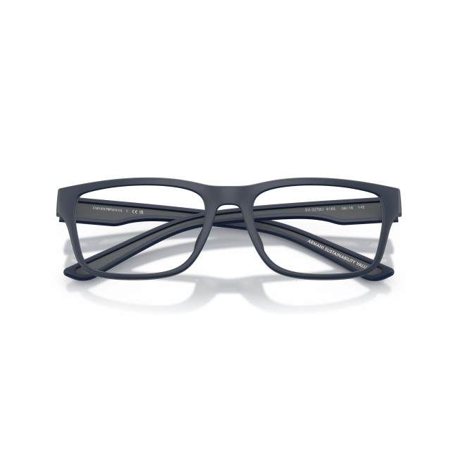 Emporio Armani EA 3276U col. 6185 è una montatura da vista da uomo in acetato blu gommato, dalla forma pillow e calibro 56.