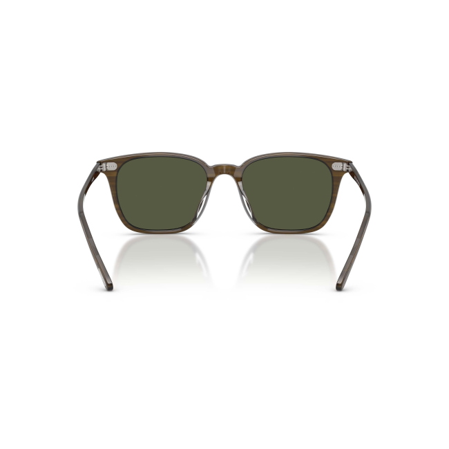 Oliver Peoples OV 5614SU LAEDIN col. 1821/52 è un occhiale da sole in acetato marrone striato e calibro 52.