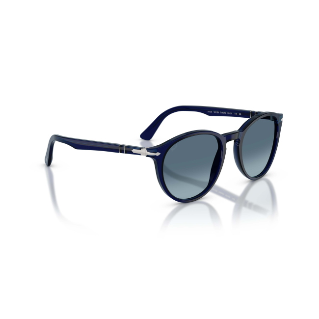 Persol PO 3152S Col.181/Q8 Cal.52: occhiale da sole, calibro 52, colore 181/Q8. Materiale/finitura celluloide blu scuro, colore principale blu, lenti azzurre sfumate.