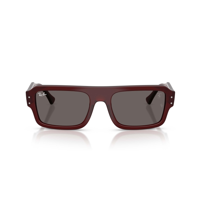 Ray-Ban FERRARI RB 4454M LH44 col. F710/B1 è un occhiale da sole in acetato rosso trasparente e calibro 56.