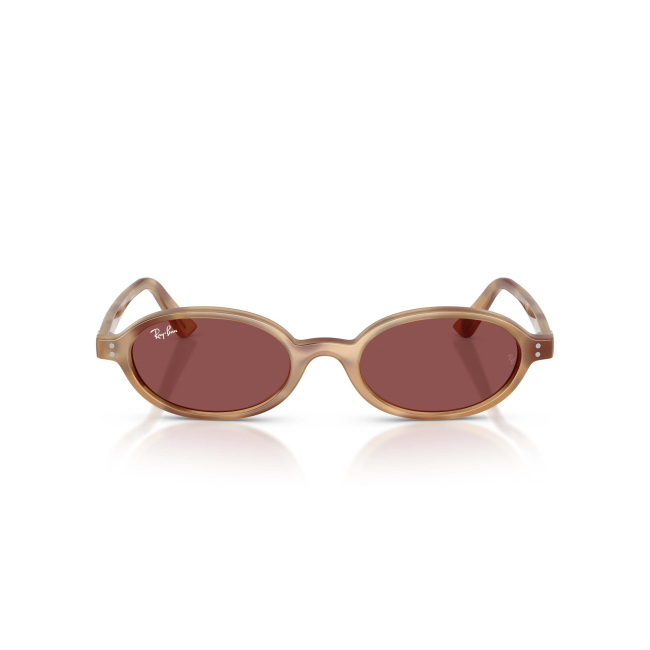 Ray-Ban RB 4472 col. 6856/75 Ã¨ un occhiale da sole in acetato TARTARUGATO CREMA con lenti VIOLETTO SCURO, calibro 51. La descrizione mantiene solo caratteristiche specifiche della variante e del modello.