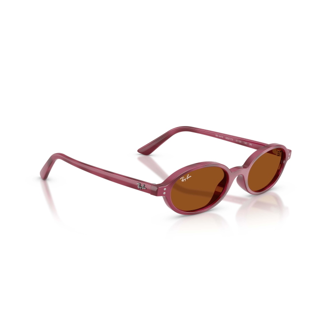 Ray-Ban RB 4472 col. 6857/73 è un occhiale da sole in acetato tartarugato violetto e calibro 51.