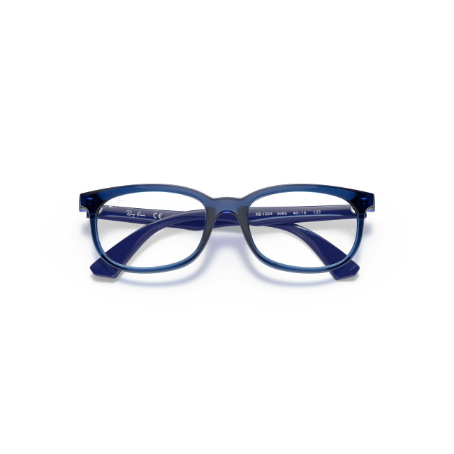 Ray-Ban Junior RY 1584 col. 3686 è una montatura da vista in acetato blu trasparente e calibro 48.