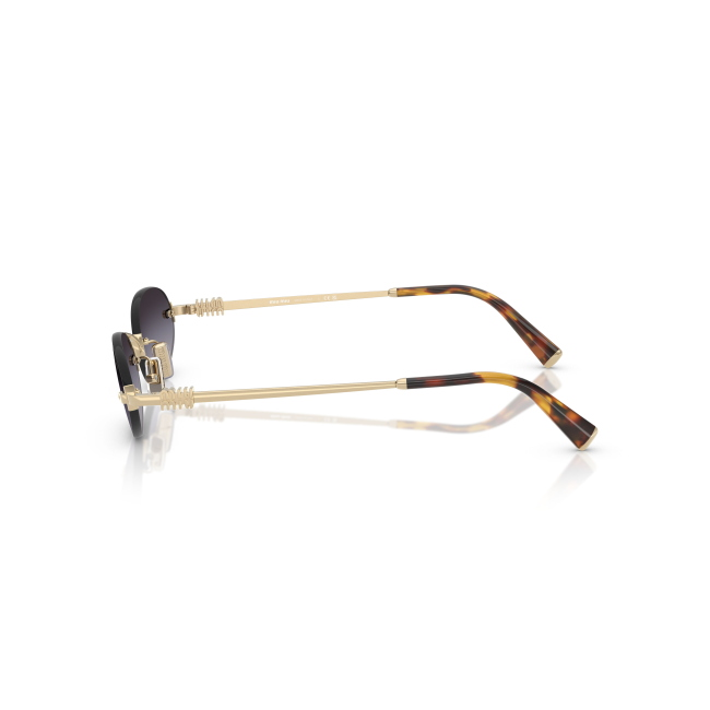 Miu Miu SMU A54 col. ZVN-5D1 è un occhiale da sole in metallo oro pallido e calibro 51.