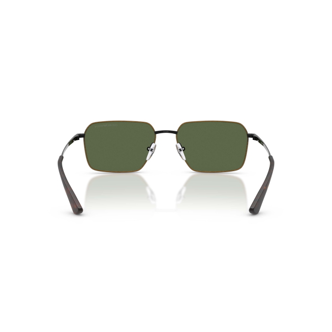 Emporio Armani EA 2178 col. 3446/71 abbina METALLO ORO ANTICATO LUCIDO con lenti VERDE SCURO a un profilo Irregolare. Calibro 54, con una presenza ben definita sul viso.