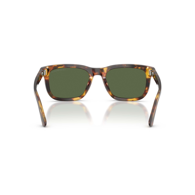 Emporio Armani EA 4282U col. 5993/71 è un occhiale da sole da uomo in acetato marrone tartarugato, dalla forma irregolare e calibro 54.
