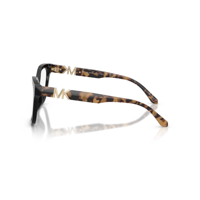 MICHAEL KORS MK 4203U TOPANGA col. 3005 è una montatura da vista da donna in acetato nero lucido, dalla forma squadrata e calibro 55.