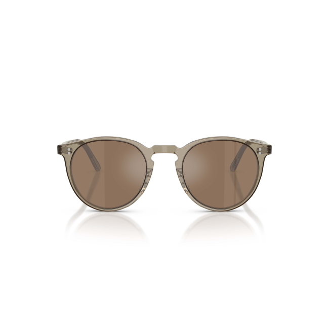 Oliver Peoples OV 5183S O'MALLEY SUN col. 1745G8: occhiale da sole dalla forma Pantos in acetato MARRONE TRASPARENTE con lenti MARRONE SPECCHIATO, calibro 50. Una variante curata nei dettagli e nelle proporzioni.