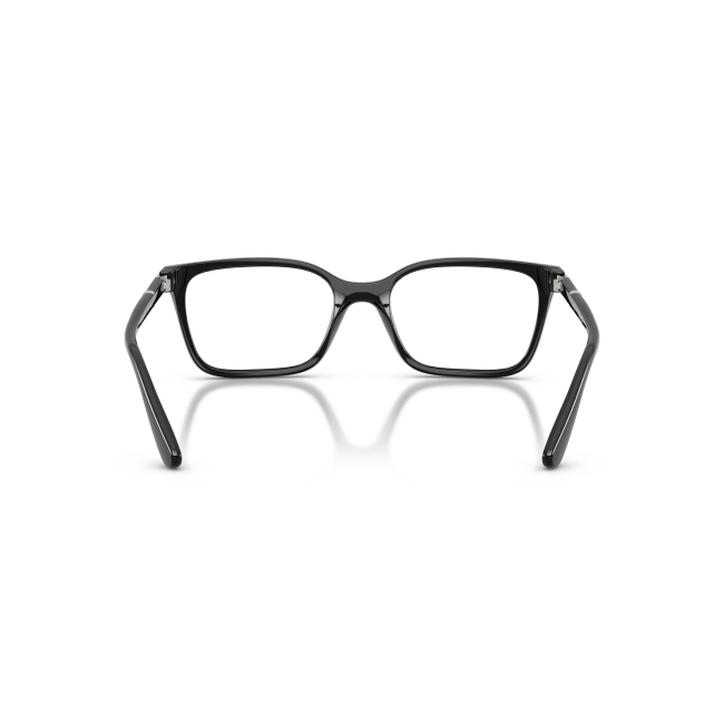 Vogue VO 5745 col. W44 Ã¨ un montatura da vista dalla forma pillow in acetato NERO LUCIDO, calibro 53. Un modello dal carattere definito e facile da riconoscere.