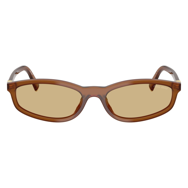Miu Miu SMU A06 22I-10R: occhiale da sole da donna dalla forma irregolare in acetato Ambra opalino, con lenti Giallo, calibro 54.