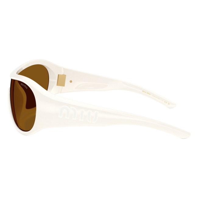 Miu Miu SMU B14 17K-20V: occhiale da sole da donna dalla forma irregolare in iniettato Bianco, con lenti Bronzo Scuro, calibro 33.