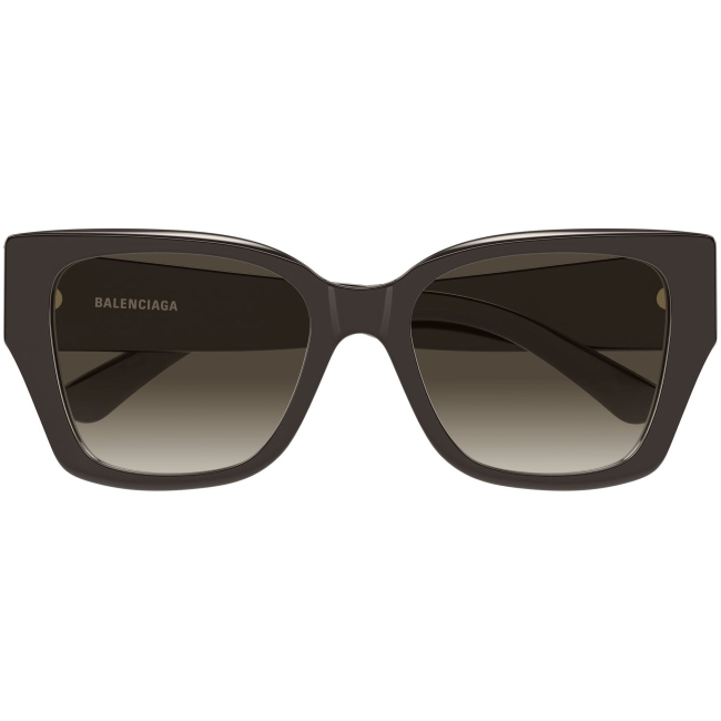 Balenciaga BB0474S, colore 005. Occhiali da sole dalla forma a farfalla, finitura marrone, misure 55-19-140 mm.